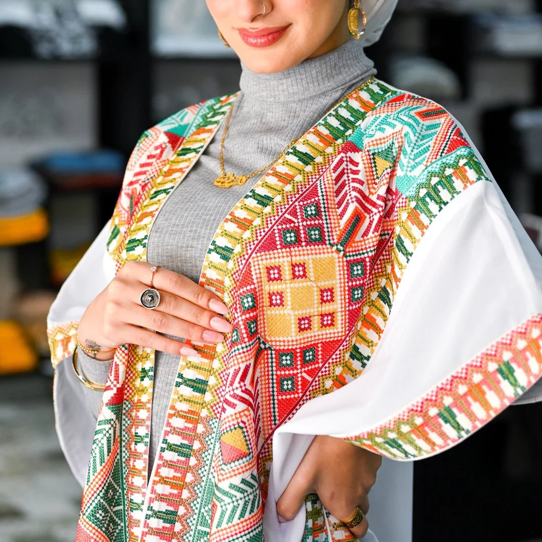 Palestinian embroidery, Thobes, and Tatreez, a thread!

I wanted to share again before the strike ends. Embroidery is not only an art for Palestinians, but a medium of expression and preservation of culture. Thank you to Omar, my Palestinian friend for helping me out!

🧵🎨