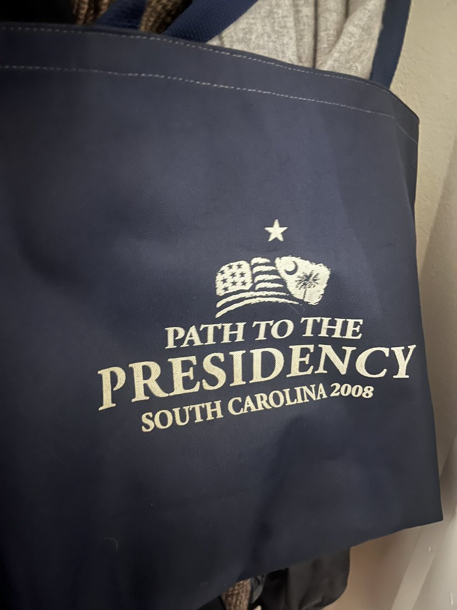 🤓 senza @minomazz me lo sognavo l’on the road! #16yearsago #SouthCarolinaPrimary