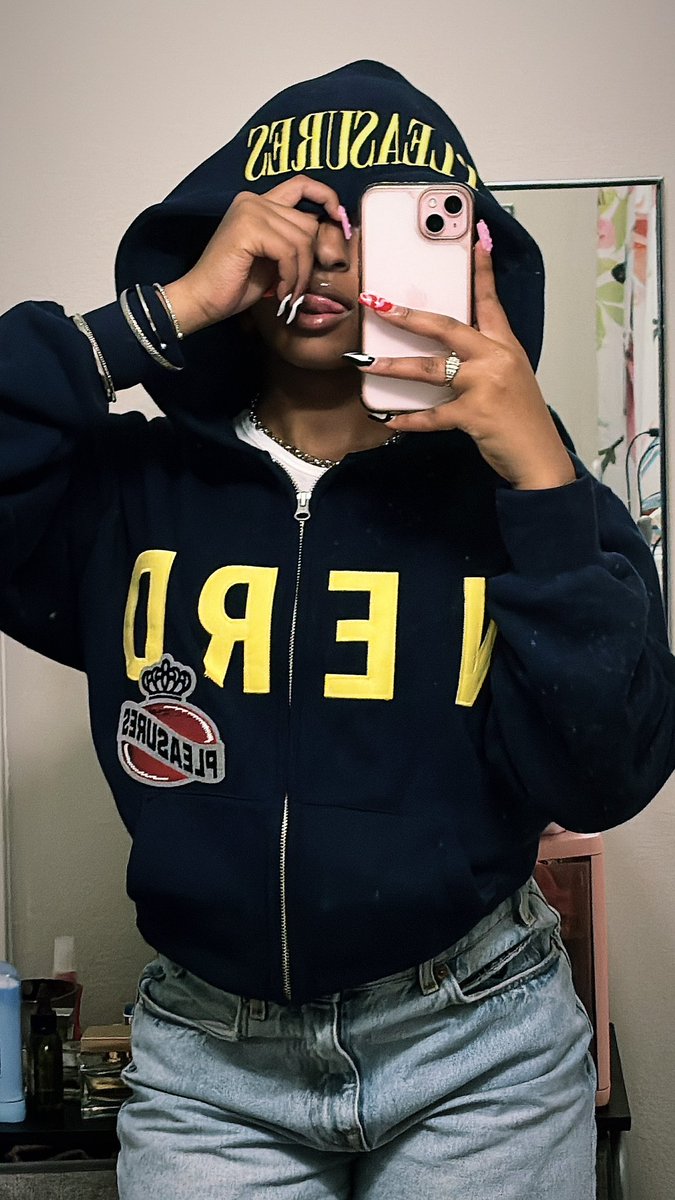 miss.scorpio (@niydabaddest) on Twitter photo 