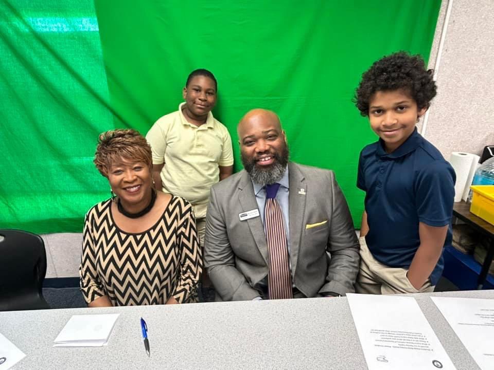 Thank you to Pastor Parker, Mr. Gomez, Veronica Barber, & Bernard Faithful for participating in our Black History Month Community Interviews. We appreciate you sharing your stories with our Panthers.
#BlackHistoryMonth2024
#PantherNation
#LetsRoar
#LearnTodayLeadTomorrow