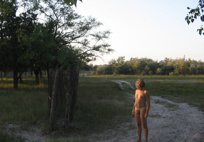 In nature https://t.co/40skMslsGu