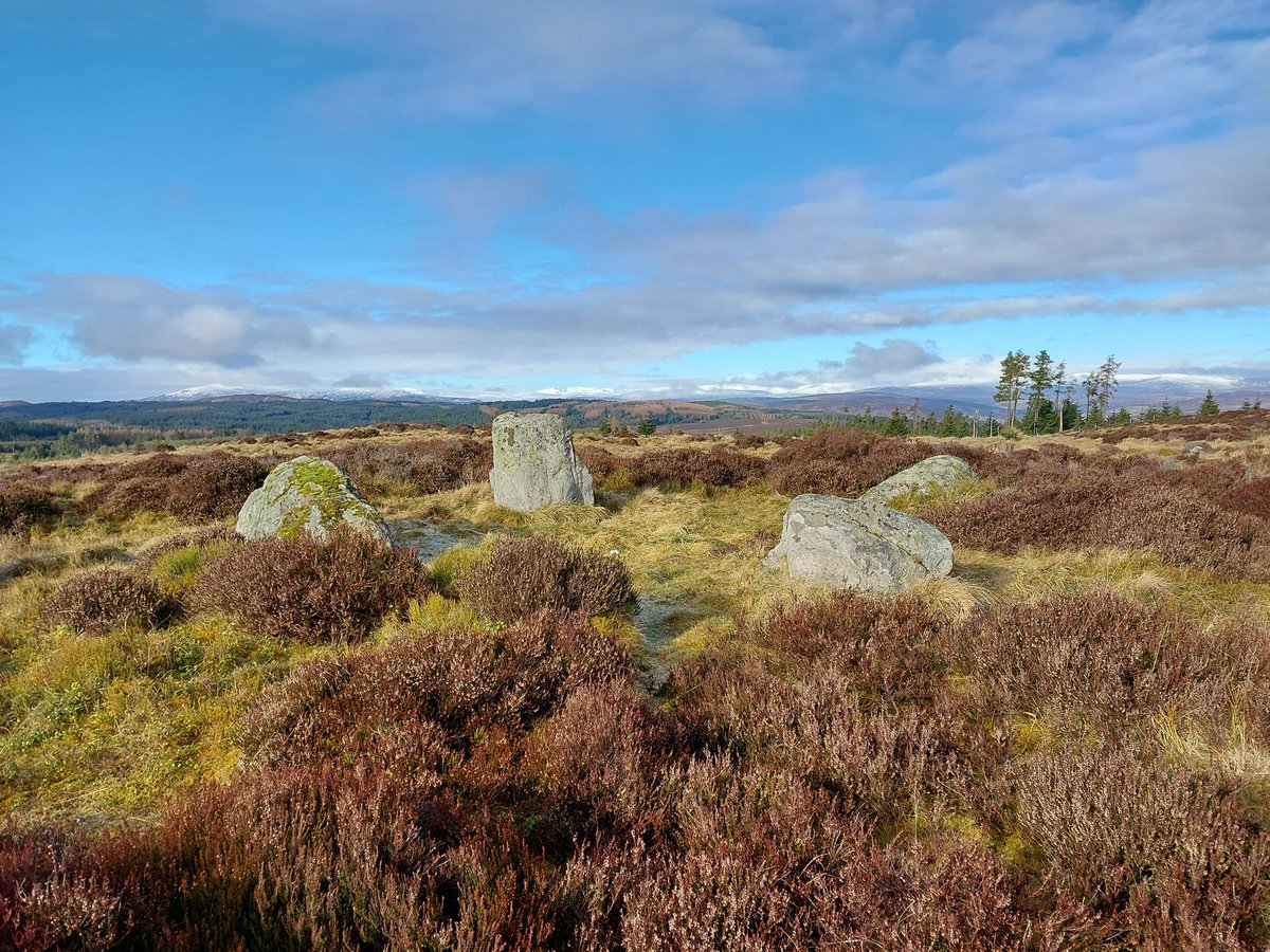 Na Clachan Aoraidh - the 'stones of worship'. A #bronzeage stone circle on the moors to the north of Loch Tummel. @megportal @HistEnvScot