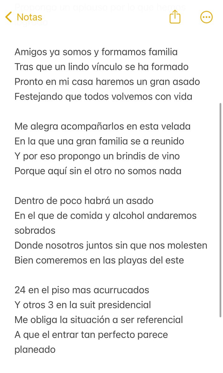 pipegonotano's tweet photo. Para las payadas nos avisaron un rato antes. Escribimos algunas y otras las improvisamos. Dejo algunas de las versiones que pudieron ser. 

#LaSociedadDeLaNieve https://t.co/1AX1iVgJg4