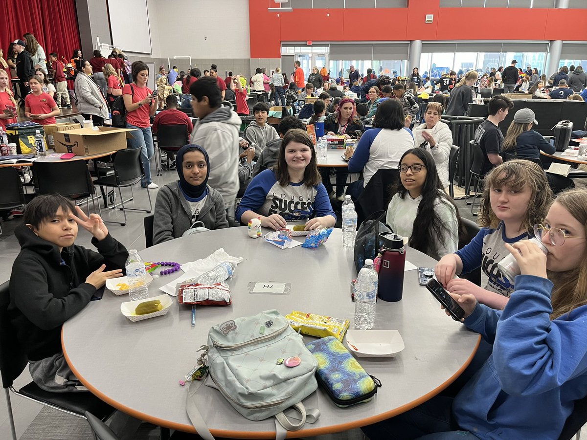 jcarr_crockett's tweet image. @Crockett_MS Destination Imagination Tournament 2024
The kids had a blast!
