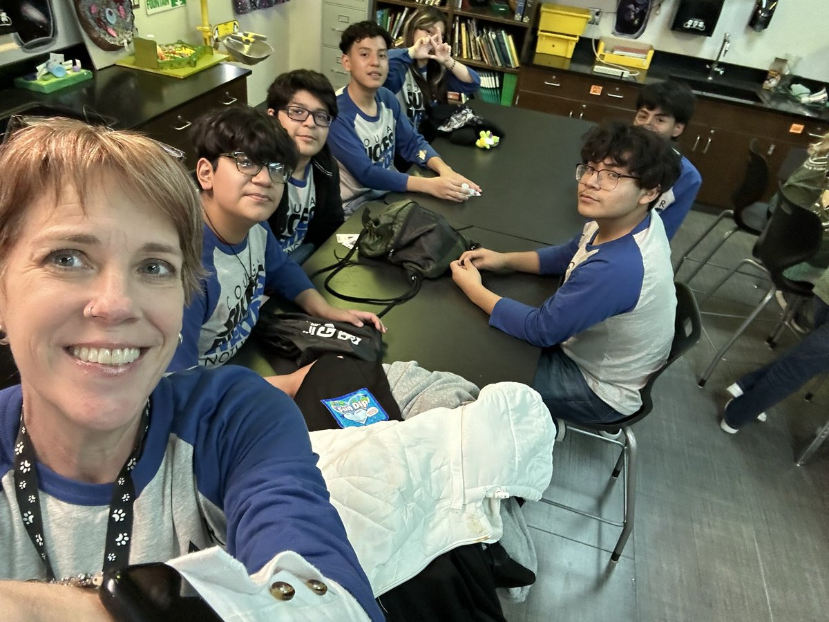 jcarr_crockett's tweet image. @Crockett_MS Destination Imagination Tournament 2024
The kids had a blast!