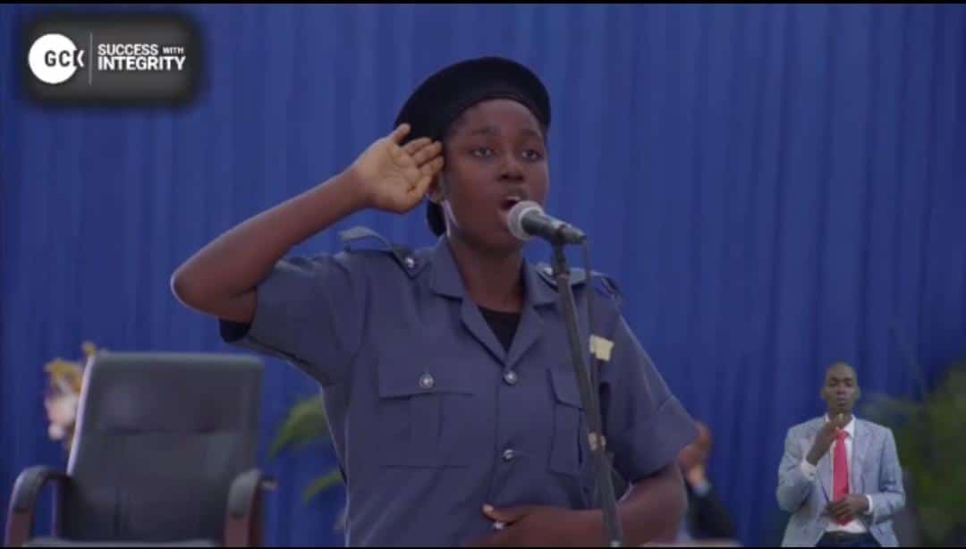 DeborahNdeyi's tweet photo. You can call a soldier. https://t.co/mmq8p9xhcq