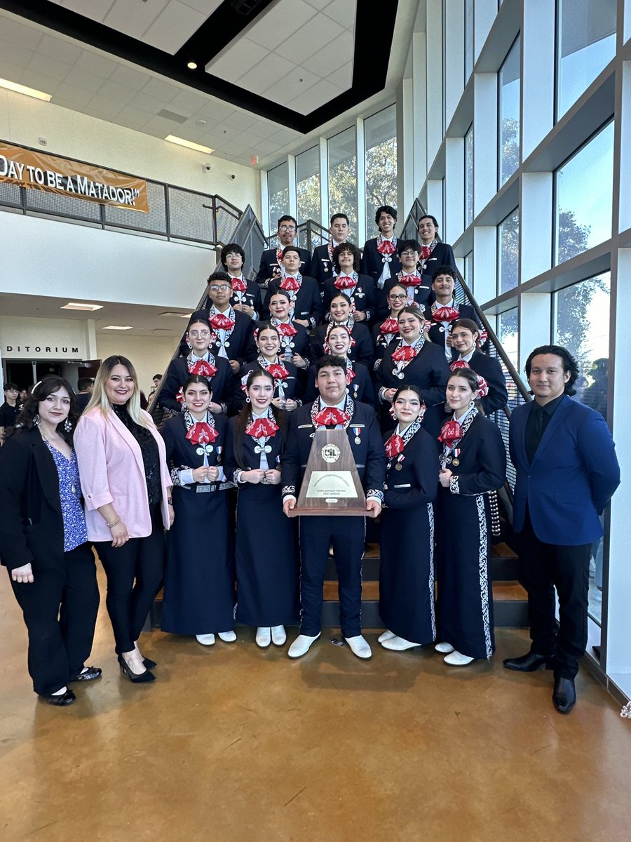 Congratulations to Mariachi Los Gavilanes (Socorro HS) and Mariachi Los Pioneros (Americas HS) for receiving the highest rating of Superior this afternoon at the 2024 UIL State Mariachi Festival! #TeamSISD #SISDFineArts