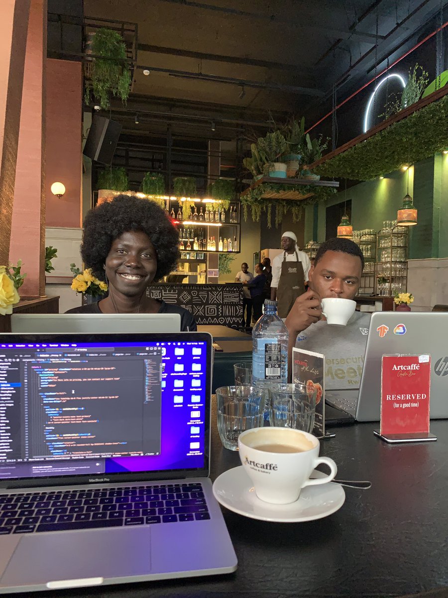 D A U D A tweet media