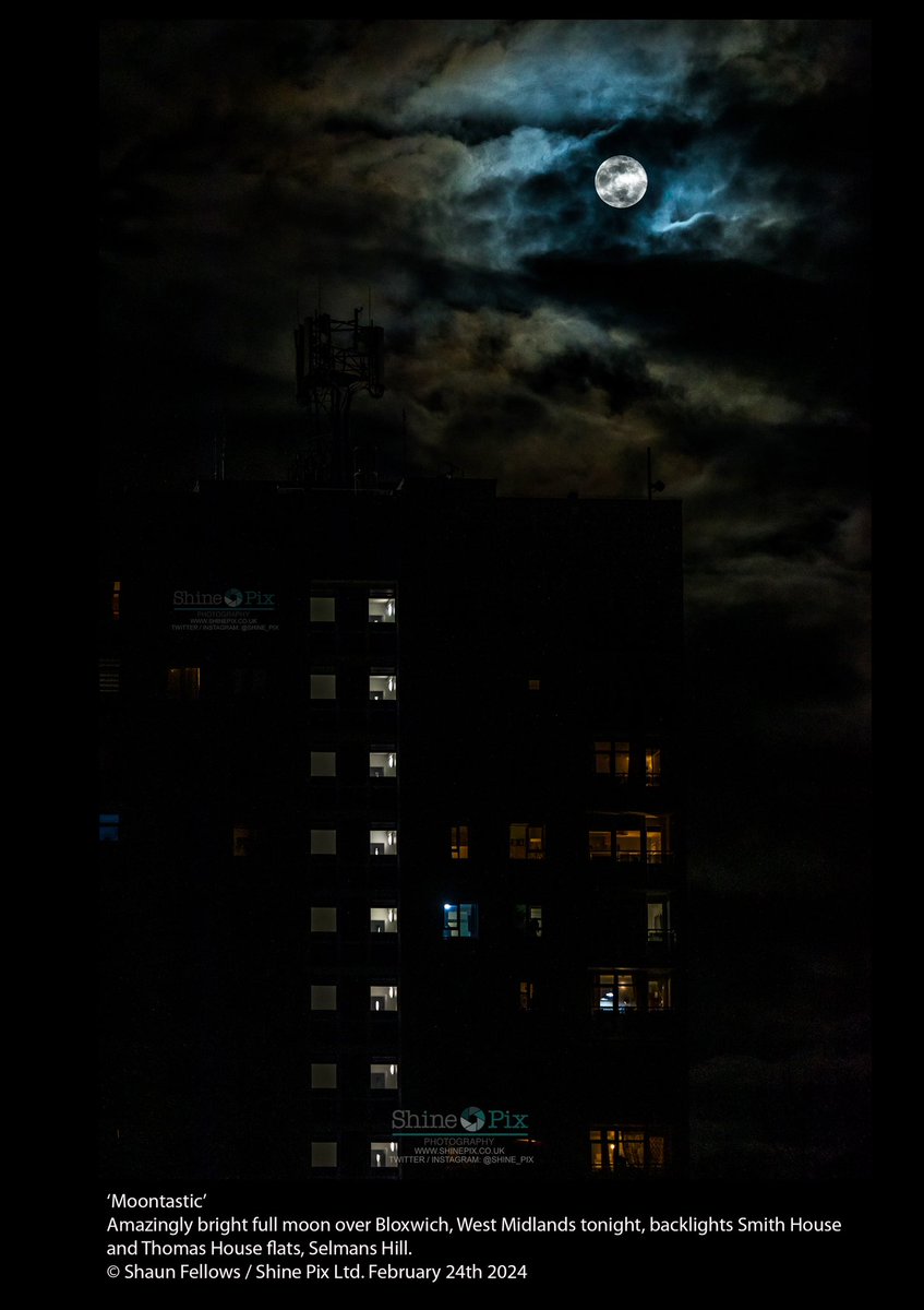 ‘Moontastic’ Amazingly bright full ‘snow moon’l moon over Bloxwich, tonight, backlights Smith House and Thomas House flats, on Selmans Hill. © @shine_pix Pix Ltd. February 24th 2024 #moon #bloxwich #walsall #night #nightphotography #canonphotography #moonlight #snowmoon