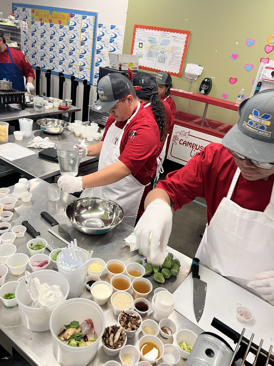 CulinaryMilby's tweet photo. Busy Saturday for our culinary kids. ProStart Practice and NASA competition!!!! https://t.co/g9T5OxQw3T