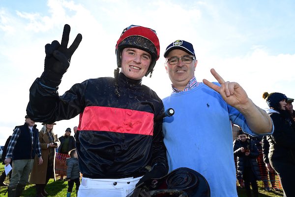 QrIrish's tweet photo. Double today for Troy Walsh at Farmacaffley both winners for his boss @cobajay 
📸 https://t.co/8Dv1awdGxy https://t.co/x7Cafy8TQ6