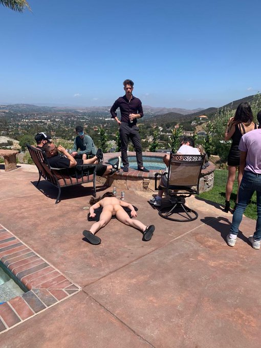 Forever losing my shit at this photo😂 @JoelSomeone1 @JimPowersXXX @michael_delray https://t.co/tYWwa<a class="tags" href="/tag/joelsomeone1">@joelsomeone1</a>