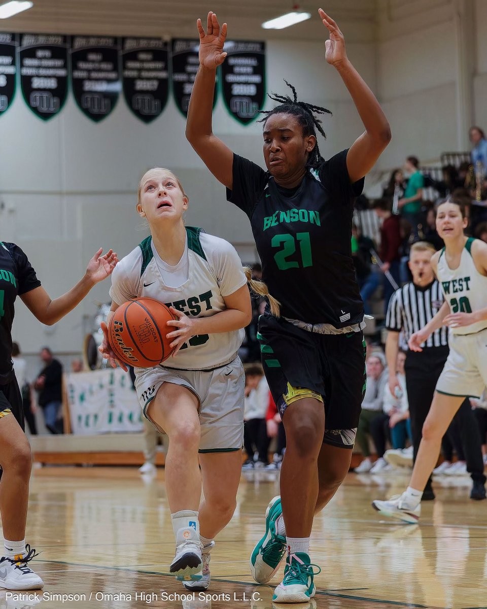 Millard West took down Omaha Benson 71-48 last night, punching their 🎟️ to state! Kylee Paben scored 24 points, and Norah Gessert had 15 rebounds in the Wildcats' win. 🏀📸 #NebPreps #A1 Made possible by @RocketRoofingNE - the real MVPs of our town! 🔝🏠