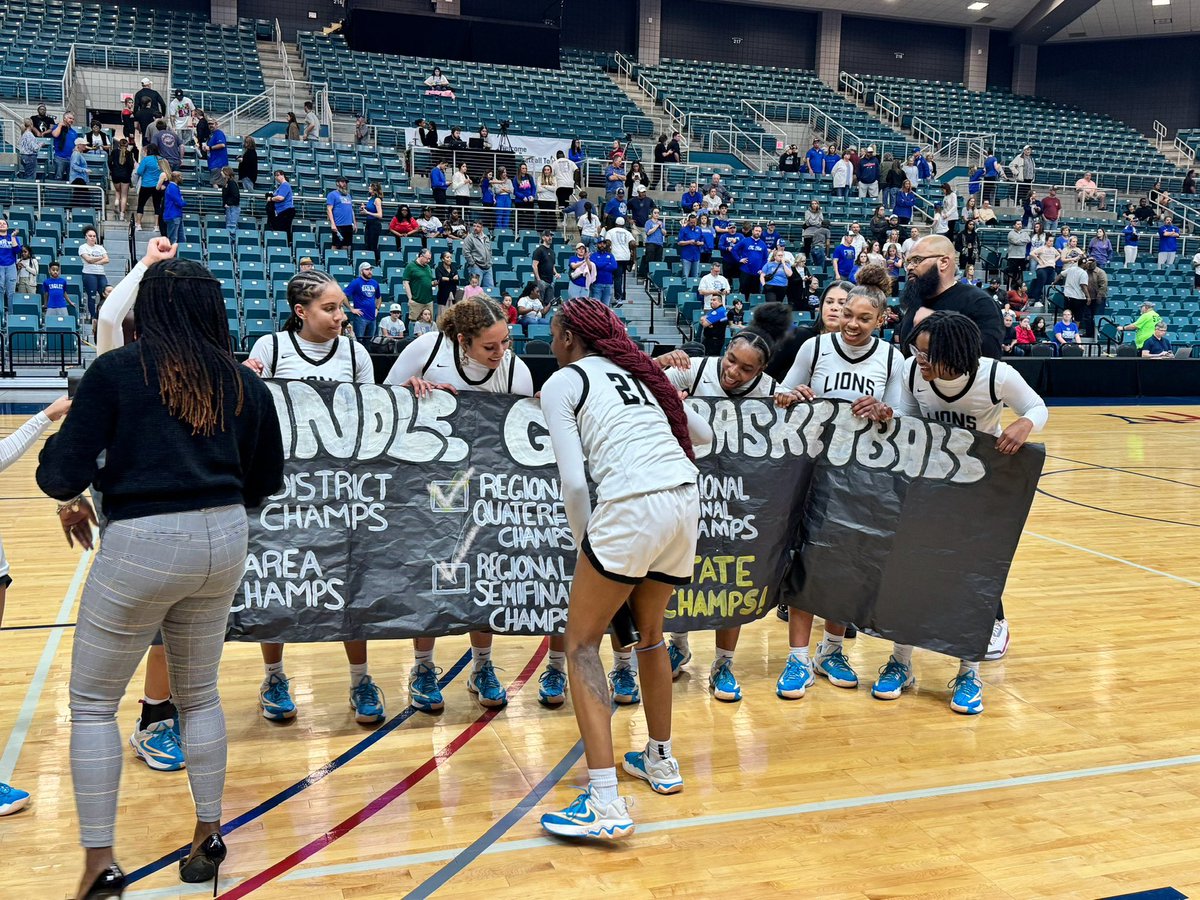 RandleHS's tweet image. Huge win today for our girls' basketball team! 🏀🎉 They played their hearts out and secured another victory! Way to go, Lady Lions! 🦁👏 #Victorious #GirlsBasketball