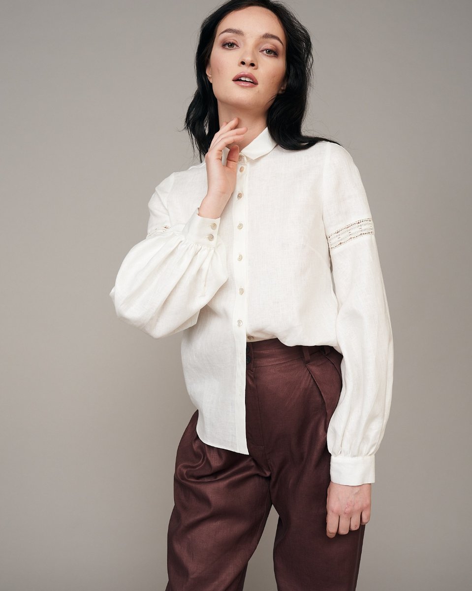 ira__lysa's tweet image. 🌟 Experience the soft embrace of Ira Lysa's Moscato Lace Trim Blouse. The delicate linen lace trim and puff sleeves offer a perfect blend of femininity and structure. A timeless piece for any occasion. #FeminineElegance #StructuredStyle