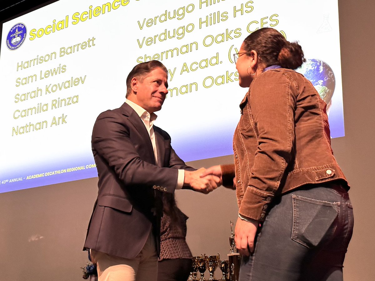 Congratulations Sherman Oaks Center for Enriched Studies for winning the @LASChools' Annual Academic Decathlon for a second consecutive year. You are such an inspiration. Thank you to our teachers, principals and support staff who have accompanied our decathletes along the way.