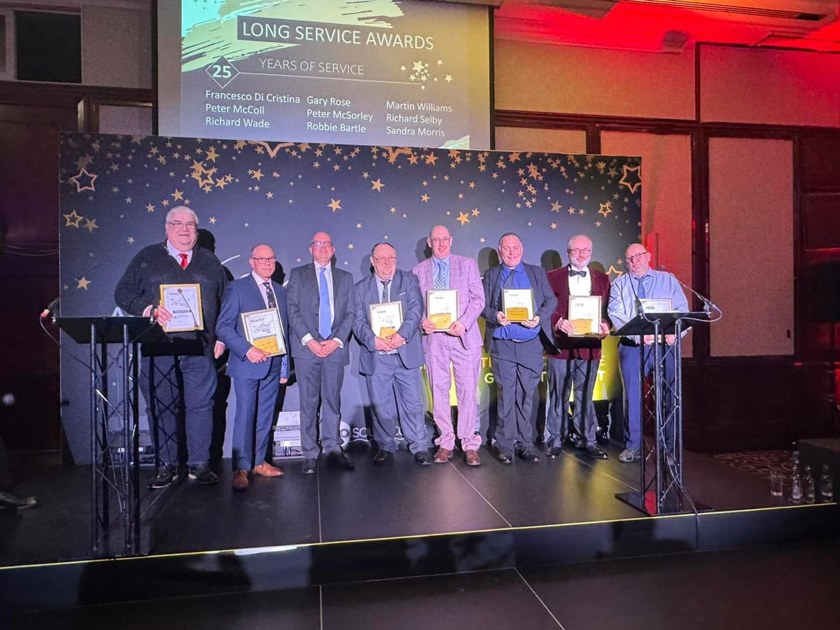 SouthernVectis's tweet image. LONG SERVICE AWARDS ✨ 
Celebrating those that have completed  25+ year’s service 
Thank you for your commitment and dedication. Everyone receives a Love2Shop voucher. 
#nwts #nightwiththestars #employeeawards