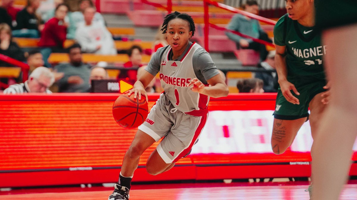 Ny’Ceara Pryor (@NyCeara) did whatever she wanted with the defense in @SacredHeartWBB’s 73-55 win over Central Connecticut:

26 pts | 5 rebs | 2 asts | 1 stl 
#NCAAWBB