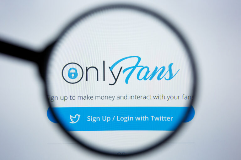 geekinsider's tweet image. What is OnlyFans? A Comprehensive Insight into the Platform: If you&apos;ve been on the internet for any amount of time, you&apos;ve more than likely asked yourself, “what is OnlyFans and what&apos;s all the hype?” Not quite sure what the platform is used for? We&apos;re here to break it down an ...
