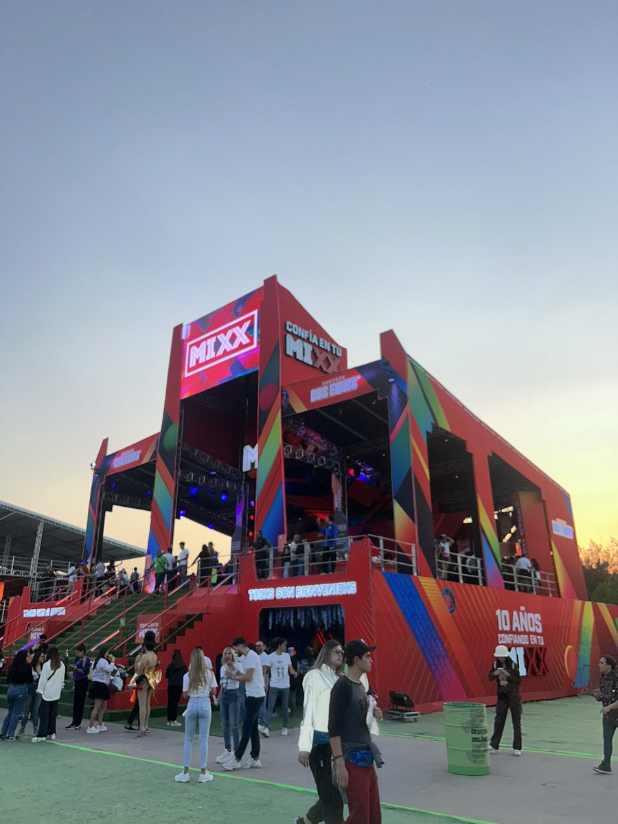 CROM_MAGAZINE's tweet image. Este fin de semana en @EDC_MEXICO , la marca @DosEquisMx presenta sus nuevas bebidas Ready To Drink, exclusivas para el festival en colaboración con @steveaoki 🈂️✌🏻👽 

crommagazine.com/paren-todo-dos…