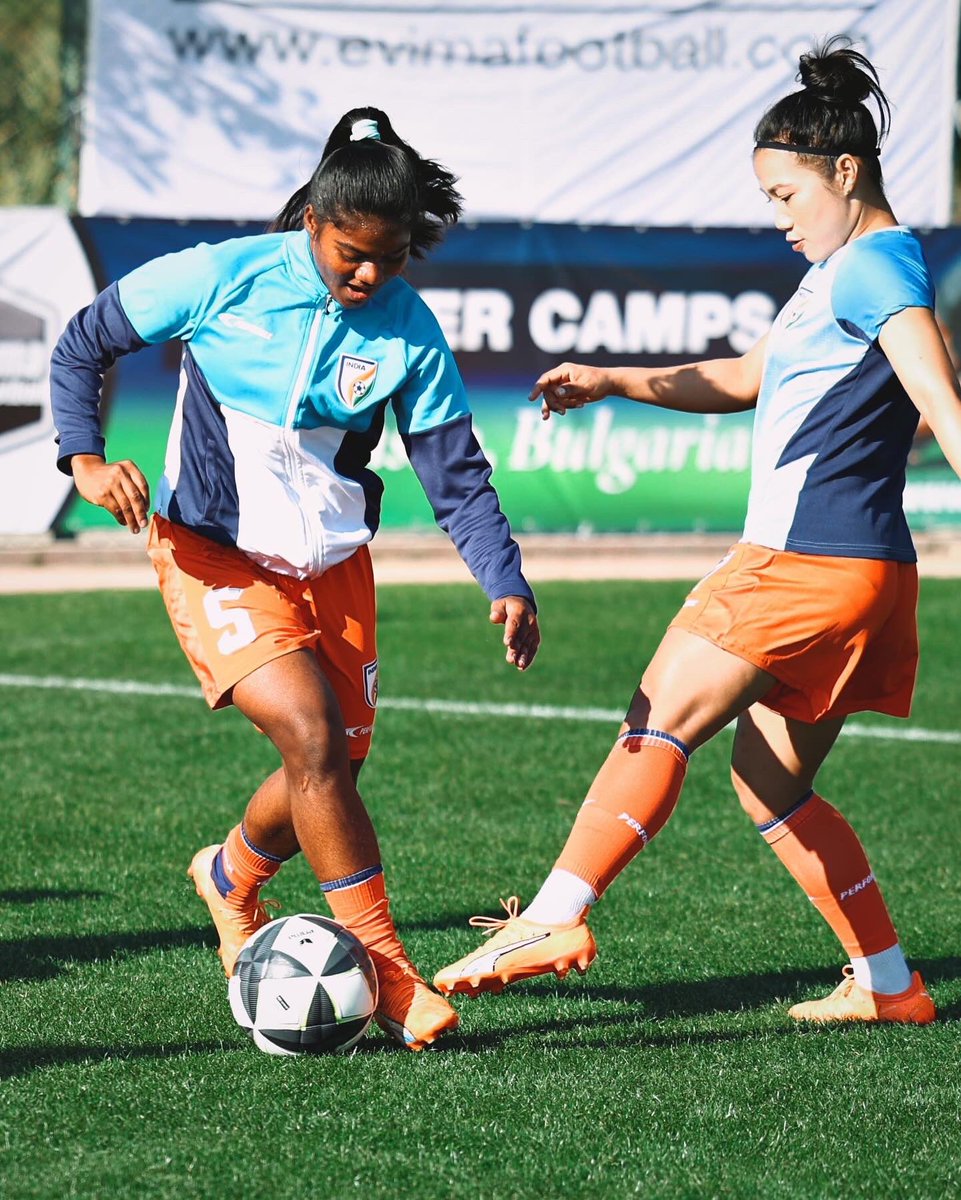 The girls are hard at work as the #BlueTigresses continue their hunt for the title after a convincing win over 🇭🇰 yesterday in the #TurkeyWomensCup 🐯🔥

📸: AIFF 

#OFCW #AmaTeamAmaGame #KalingaWarriors #BackTheBlue #IndianFootball