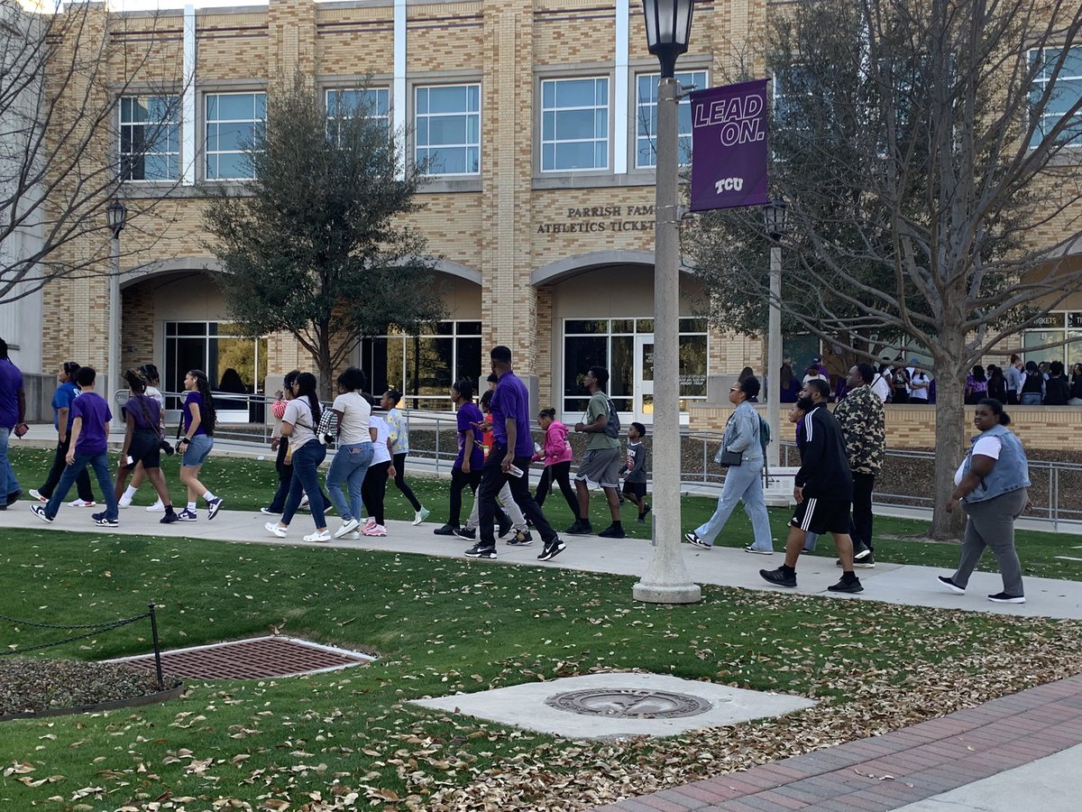 Thanks to some Good Samaritan Football 🏈 Players @TCU for hosting our Youth from Southside Community Church for a College Tour and for the Lady’s Basketball 🏀 Game that was nationally televised tonight on @ESPN they rolled out the red carpet and treated our youth with 1st Class