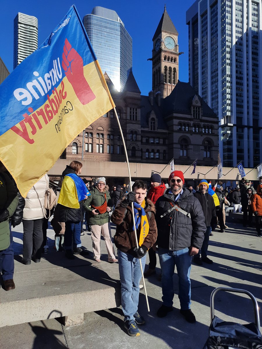 CASU/ACSU took part in the #StandWithUkraine rally in Toronto. Flag was provided by  <a href="/UkraineSol/">Ukraine Solidarity Campaign 🇺🇦✊🏽🚩</a>  We hope to start a similar movement to unite the Pro-Ukraine Left in Canada.