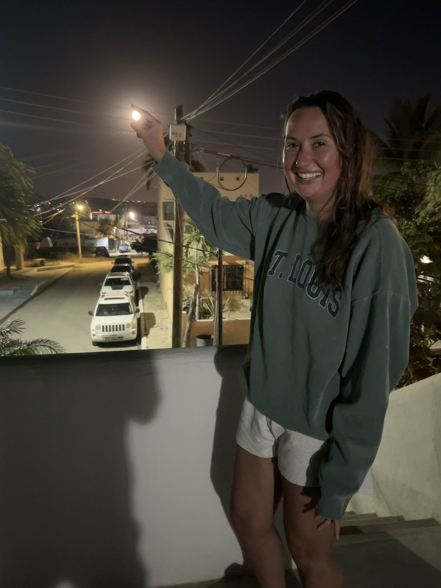 Lexijaws's tweet image. I mean it