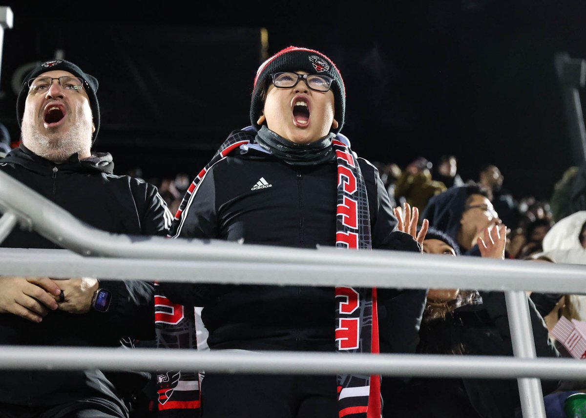 dcunited tweet picture