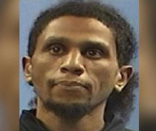 Police warn public not to approach offender who ditched electronic tag in south London msn.com/en-gb/news/new… British Police are now on another Man Hunt looking for Immigrant Nasar Mohammed 33 who ditched his electronic Tag &amp; is classed as Dangerous🐶🐕‍🦺