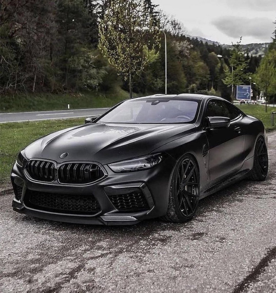 LuxuryCars365's tweet photo. Which one are you choosing? 😈 https://t.co/SpPRLhF9S0