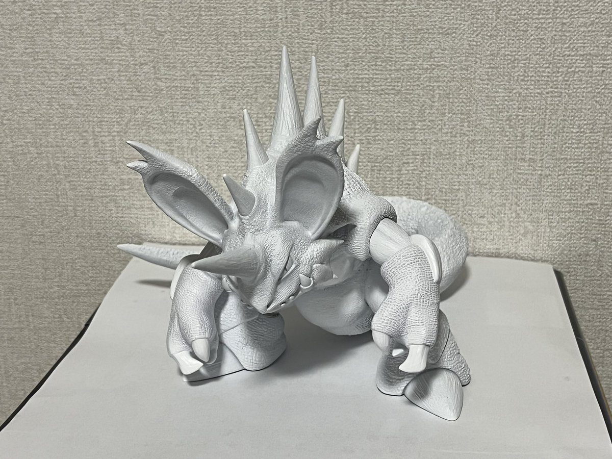 青版のニドキングのイラストがかっこよかったので、フィギュア化した