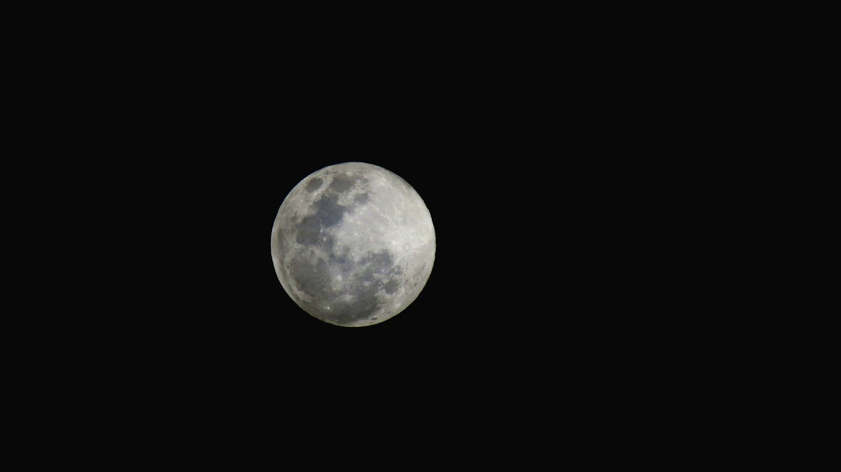 Last night's snow moon

@earthshakerph 
#fullmoon
#patrolngpilipino