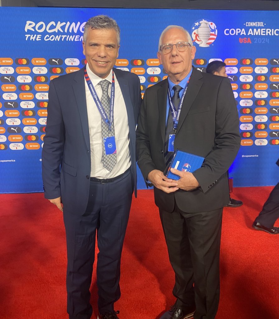 juanfutbol5's tweet photo. Listos para un valioso y nuevo reto al lado de @agmsportinc y socios estratégicos para el desarrollo comercial y de logística en la fecha @fifacom_es de marzo de @AFASeleccionEN en 🇺🇸 vs @fesfut_sv @NGSuperEagles @Concacaf @CONMEBOL @tocityfc @lacoliseum @LFFStadium https://t.co/QIgGNGP6es