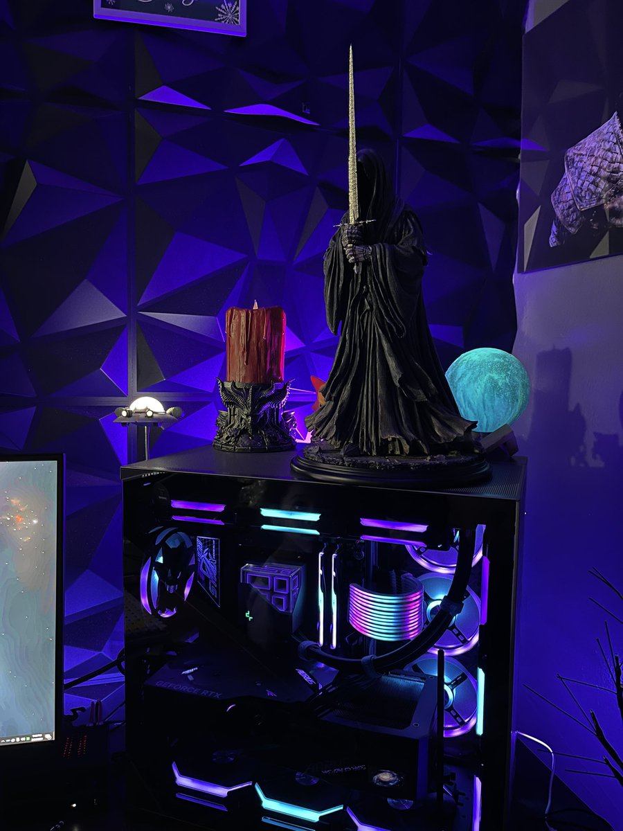 BkSavage_718_'s tweet image. It’s beautiful. 

@WetaWorkshop 
#RingWraith
#WitchKingOfAngmar
#MorgulLord