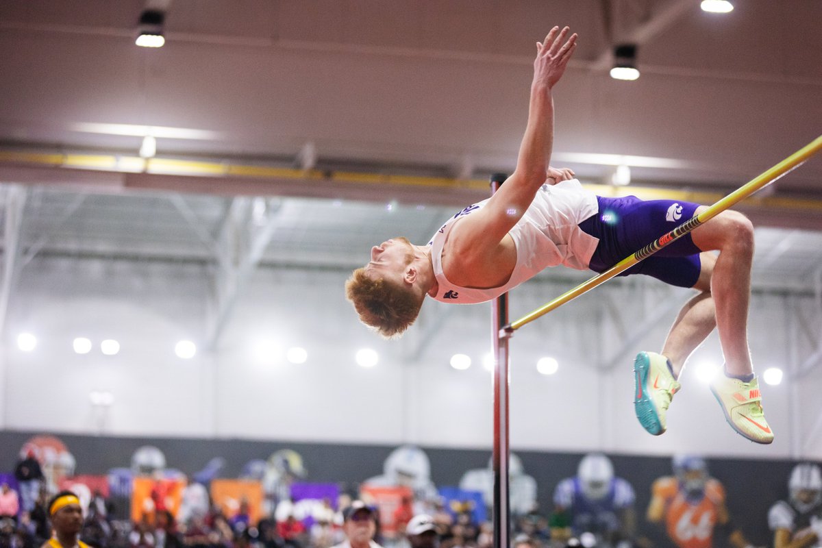 If you haven't heard lately-- high jump U

🏳️ Men’s High Jump
3. Marcus Gelpi, 2.17m/7-1.50
T6. Aaron Antoine, 2.14m/7-0.25
T6. Devon Richardson, 2.14m/7-0.25
11. Bryce Collins, 2.06m/6-9

#KStateTF