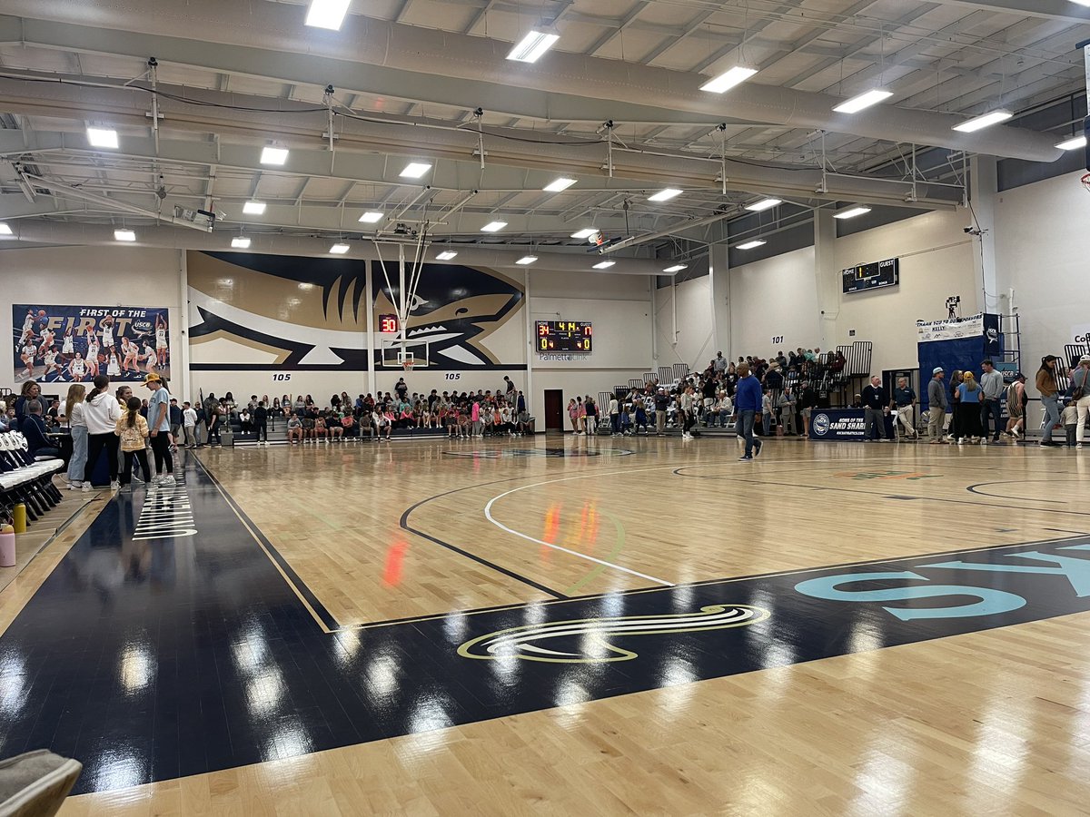 Corey Howard (@choward_media) on Twitter photo .<a href="/HHCALadyEagles/">LadyEaglesWBB</a> lead <a href="/JP2_athletics/">John Paul II Athletics 🛡</a> 34-17 at halftime. We are just minutes away from the 2nd half beginning. .<a href="/HHCALadyEagles/">LadyEaglesWBB</a> lead <a href="/JP2_athletics/">John Paul II Athletics 🛡</a> 34-17 at halftime. We are just minutes away from the 2nd half beginning.