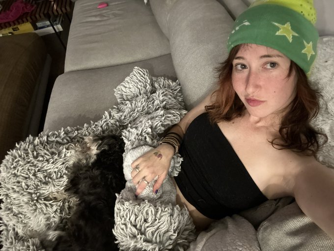 I&rsquo;m so normal and nice https://t.co/flOMxr735i