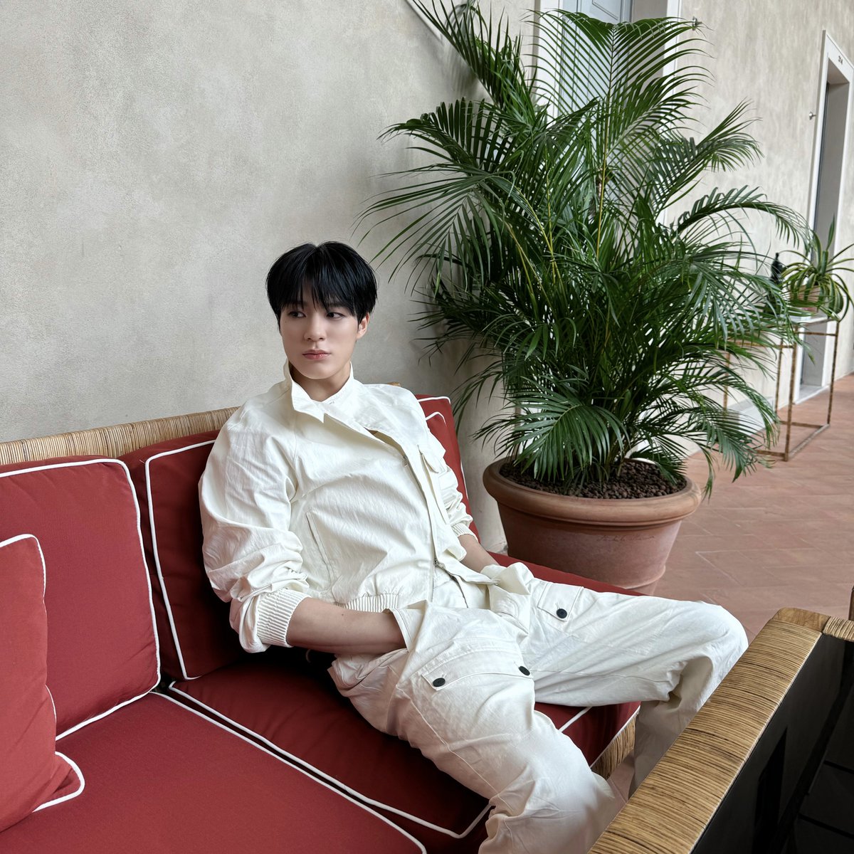 NCTsmtown's tweet photo. #JENO 

#제노 #NCT #NCTDREAM 
#FERRAGAMO #페라가모 
#JENOxFERRAGAMO  #FERRAGAMOxJENO
#FERRAGAMOFW24 @Ferragamo https://t.co/y8eWjTsXrg