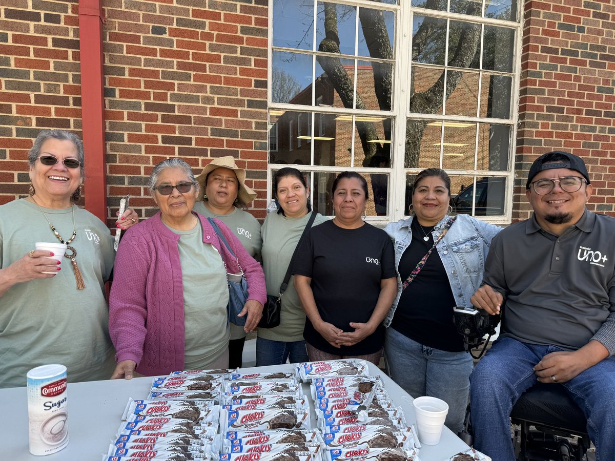 Today a group of servants from our church came together to serve more than 200 families in the city of Terrell. We want our community to experience God's blessings and have the opportunity to know Him personally. #UNO+ #Romans10:14