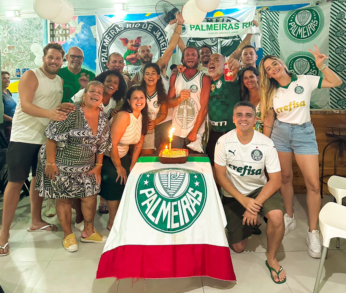palmeiras_rio's tweet photo. Vamos proteger o que é nosso!
Vitória gigante do nosso verdão 🐷
Aniversário do nosso amigo Danilo com muita festa e Palmeiras 💚🇳🇬
Palmeiras 3x1 Mirassol
#Palmeiras #PalmeirasRio #Paulistao #Verde #AvantiPalestra #Porco #Barueri #Consulado #ConsuladoSep #Sabado #Sol #Rylde https://t.co/GNyWQX1FRe