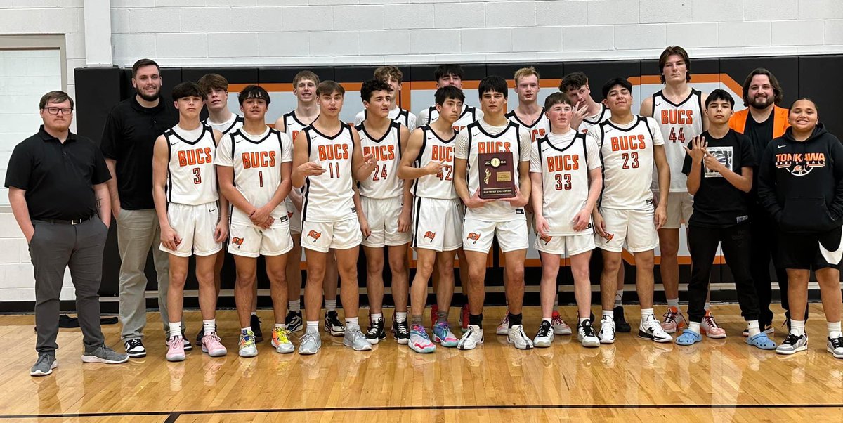 CoachTrentNeal's tweet photo. Couldn’t be more proud of this group of young men! Won a District Championship last week and battled back for a Regional Consolation Championship today! #GoBucs https://t.co/N4VD107nfT