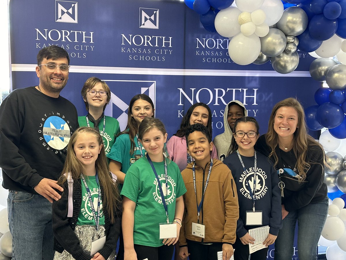 MissHasenohr's tweet photo. A great day learning alongside some really amazing @NKCSchools student leaders! #LEADNKC https://t.co/IBjfGdSqJo