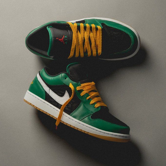 Ad: ICYMI, the Air Jordan 1 Low SE "Holiday Special" restocked today via Footlocker

>> bit.ly/3wAuz8k