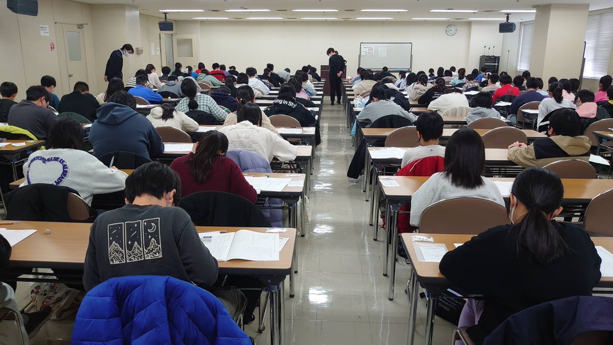 『小学生ふりかえりテスト』４会場にて実施中✨三連休の最後の日にテストで自分の頑張りを確認する小学生偉い👏🏼…過去最多の受験者数です！🌸
#秋田個別指導学院　#秋田英数学院　#春期講習