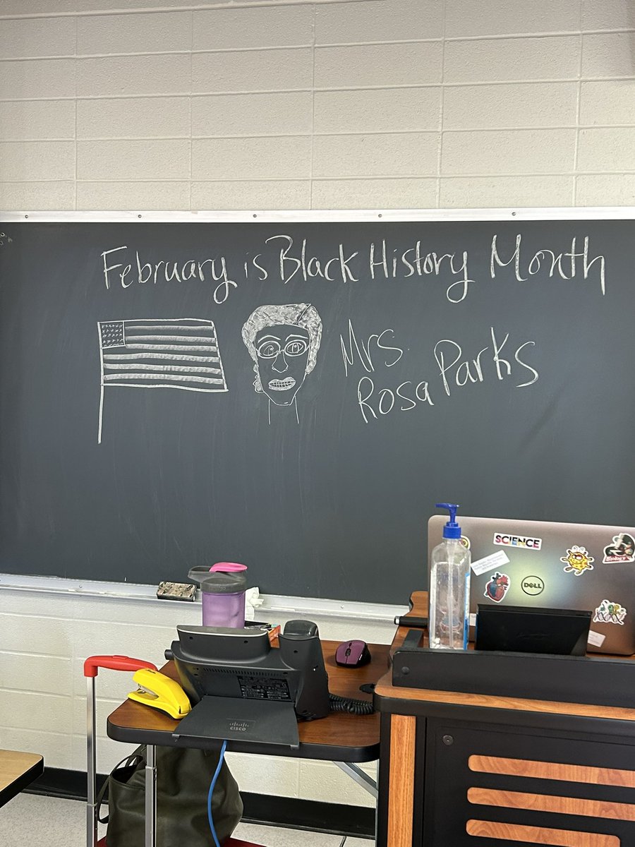 DrRetweets's tweet photo. I’m not the best chalk drawer😬. No disrespect to Mrs. Rosa Parks’s image. I honor 😇you my Soror 💗💚 @ZinnEdProject #ReadingCircles 🥰@RosaParksMuseum @ASALH #BHM 🇺🇸 https://t.co/D1dGxojzsn