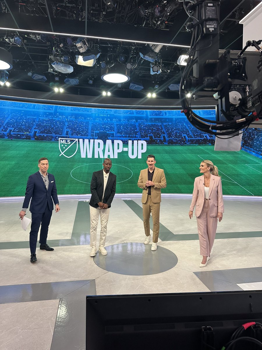 KaylynKyle's tweet image. 1st of many!!!!! #mls360 
@kev_egan @BWPNINENINE @SachaKljestan @MLS