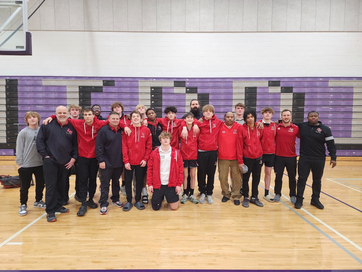 La Salle finished 1st at the 2024 Sectional Championships! 

 Declan Hutt 2nd
Alijah Mohanna 2nd
Nick Vivian 1st
 Aiden Allen 1st
Sebastian Vega 3rd
 Holden Huhn 1st
 Eli Marengo 1st
 DJ Loveless 3rd
 Kaleb Peters 4th
Jack Willen 1st
 Carson Thomas 1st
 Colin Wooldridge 1st