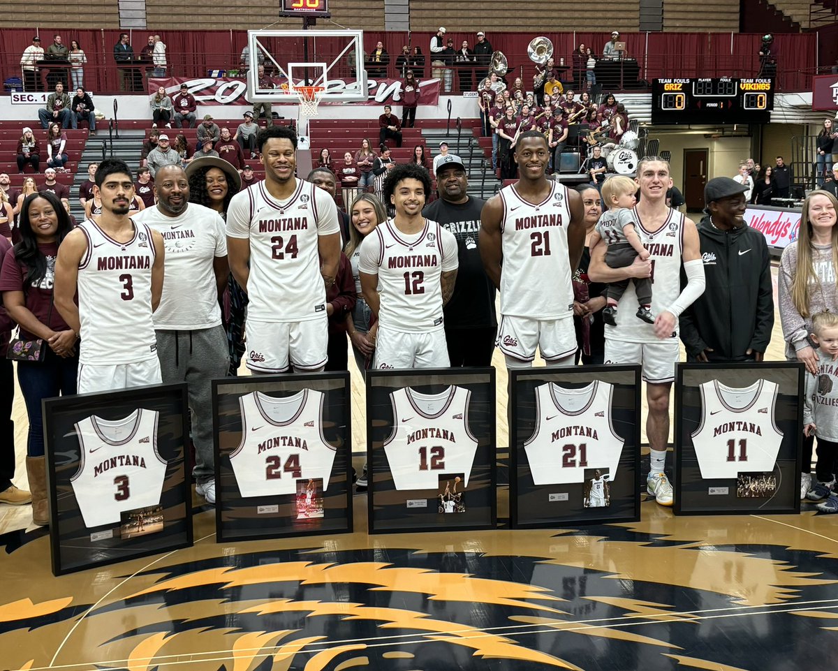 Senior night for the Griz as @AJMoody9 @JoshVazquez3 @LaoluOke @bwhit_12 @dischonthomas get honored before the game