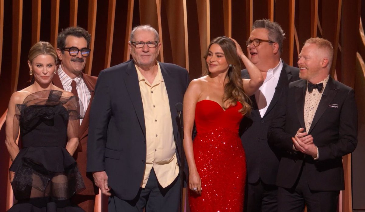 modern family reunion!!!